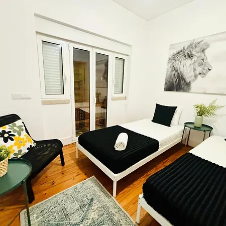 Luxury Rooms, Ideal Location For Tourists Hostel