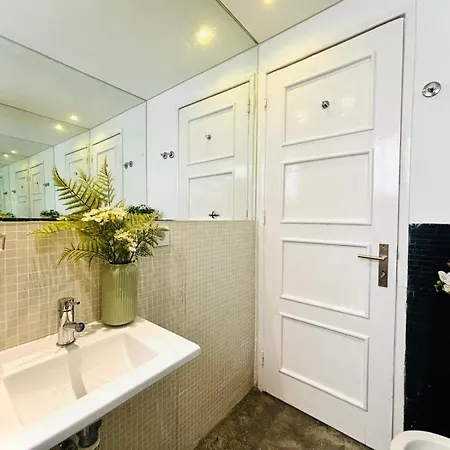 Hostel Luxury Rooms, Ideal Location For Tourists Lissabon