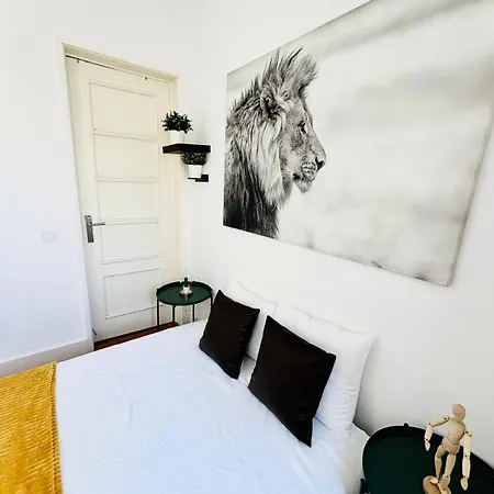 Хостел Luxury Rooms, Ideal Location For Tourists Лиссабон