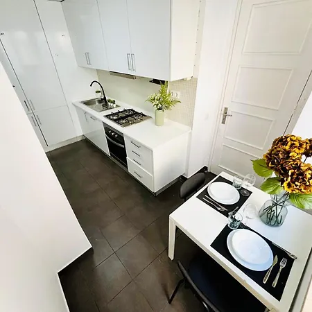Luxury Rooms, Ideal Location For Tourists * Лиссабон